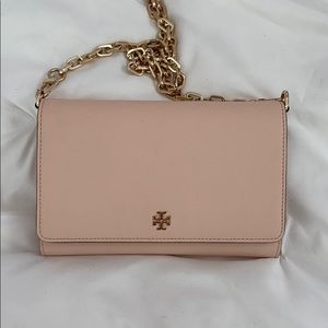 Tory burch wallet on chain